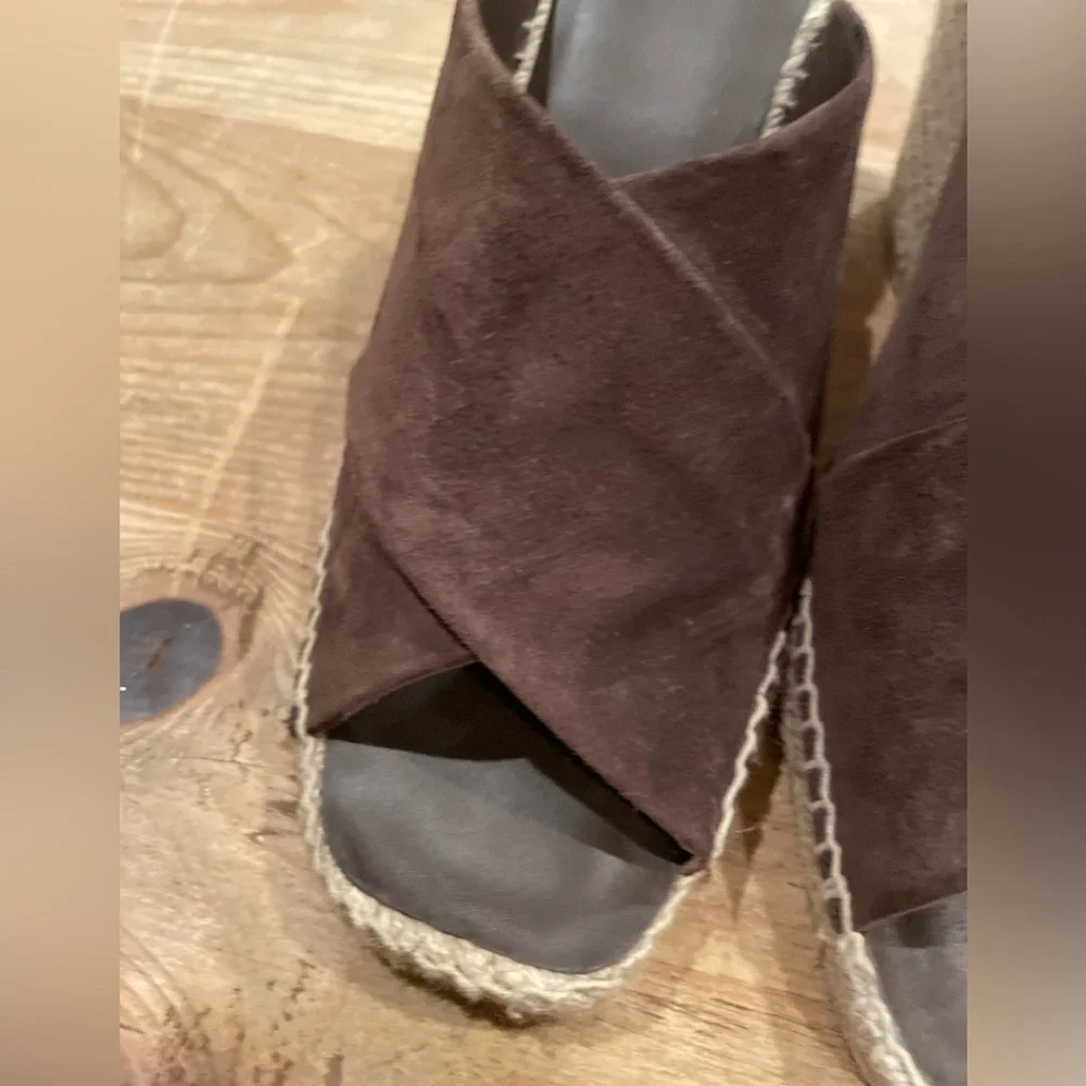 NWT VINCE Gaelan Brown Suede Wedge Espadrille Sandals 9M